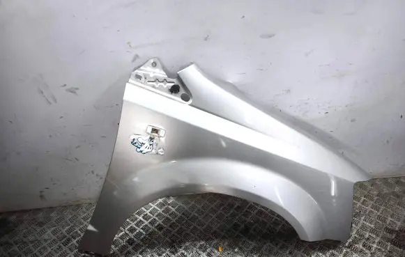 Chrysler Grand Voyager V Fender