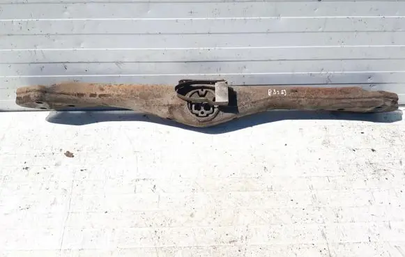 Volkswagen Touareg I Front subframe