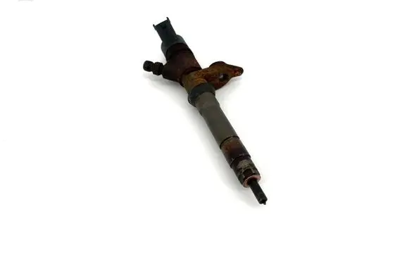 Fuel injector
