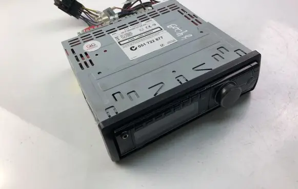 Mitsubishi Canter Radio/CD/DVD/GPS head unit CZ102EG