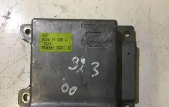 Mazda 323 Airbag control unit/module B30E57K30A 1E25A