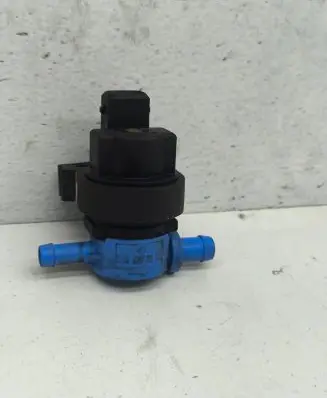 Mercedes-Benz CLS C219 Turbo solenoid valve 0004703693