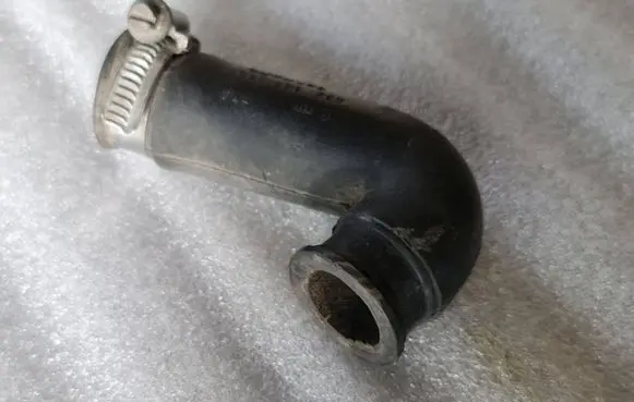 Audi 100 200 5000 C3 Breather/breather pipe/hose 034133999A