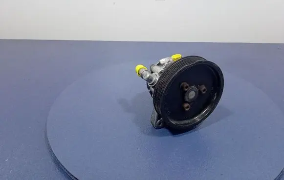 BMW X3 E83 Power steering pump