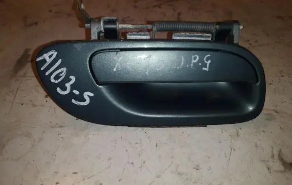 Volvo XC70 Front door exterior handle A1035