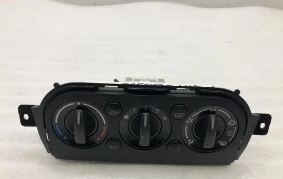 Suzuki SX4 Climate control unit