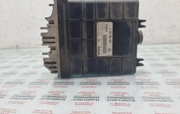 Ford Galaxy Engine control unit/module 028906021P