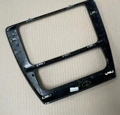 Volkswagen Jetta VII Head unit multimedia control 5C6858069D