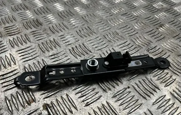 Subaru Outback Seat belt adjustment rail D636001 D526001
