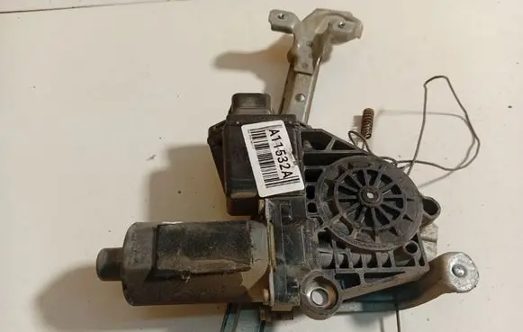 Opel Astra G Rear door window regulator motor 0130821752