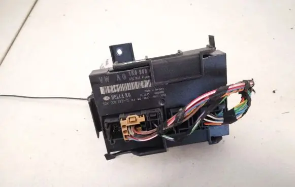 Volkswagen Touran I Comfort/convenience module 1K0959433C 5dk008583-15