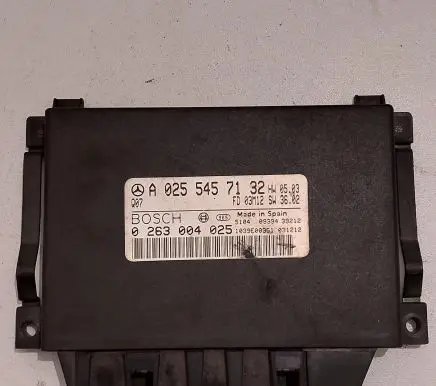 Mercedes-Benz E W211 Parking PDC control unit/module A0255457132 1039E00351 0263004025