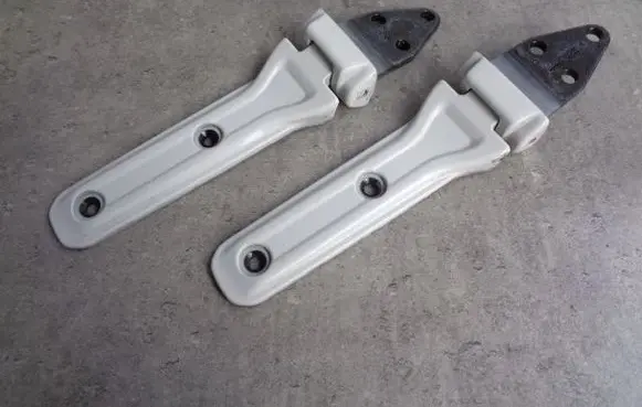 Jeep Wrangler Tailgate/trunk/boot hinge