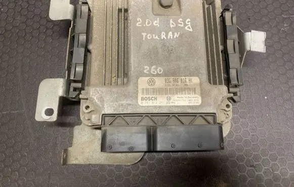 Volkswagen Touran I Engine control unit/module 03G906016HK