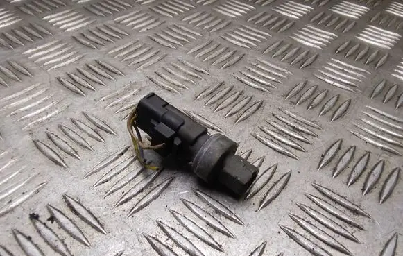 Air conditioning (A/C) pressure sensor