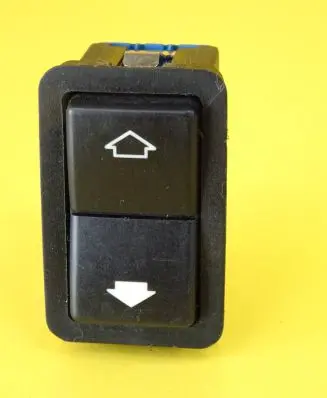 BMW 5 E39 Electric window control switch 8368932