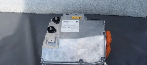 BMW i4 Voltage converter inverter 5A5ADE3 61445A5ADE3