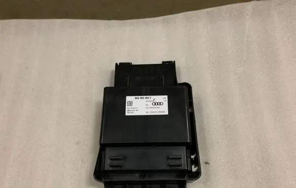 Audi A6 S6 C7 4G Voltage converter/converter module 8K0959663F