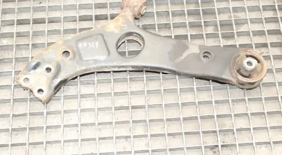 KIA Optima Front lower control arm/wishbone