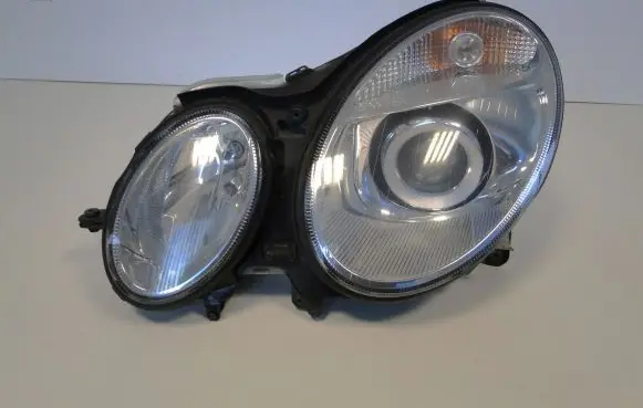 Mercedes-Benz E W211 Headlight/headlamp A2118201961