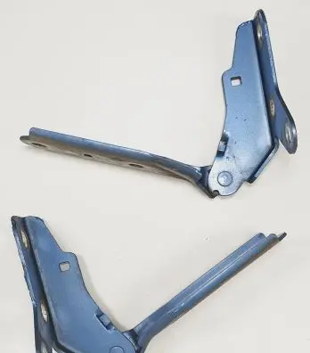 Volkswagen Polo IV 9N3 Engine bonnet/hood hinges 6Q0823301F