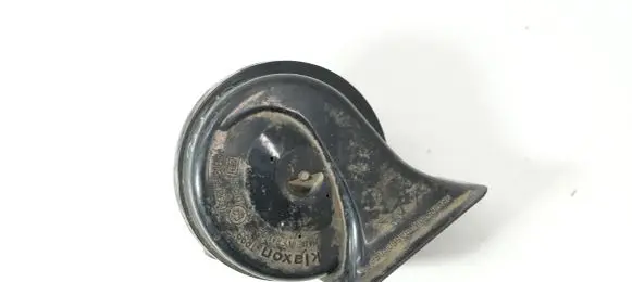 Audi A4 S4 B5 8D Horn signal 0092018
