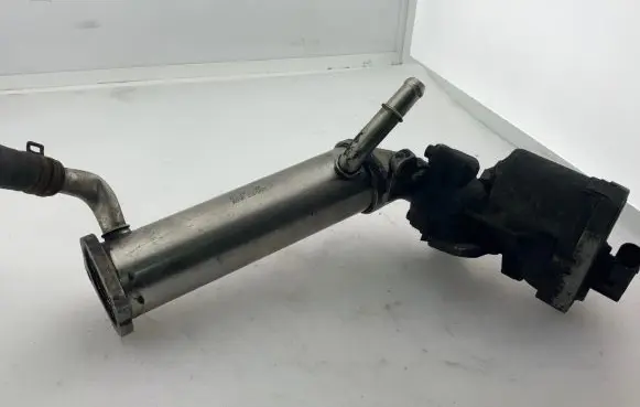 Ford Transit EGR valve cooler 6C1Q9F464AE 17NA02088