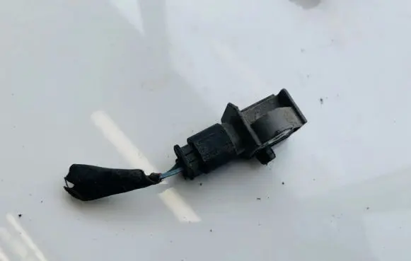Dodge Journey Airbag deployment crash/impact sensor a2048201985 04896011ab