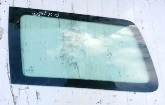 Ford Mondeo Mk III Rear side window