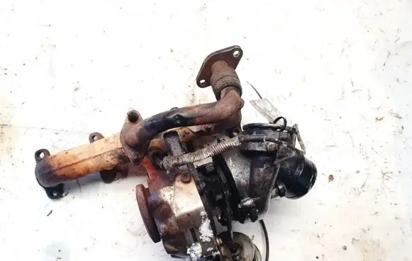 Volkswagen PASSAT B6 Turbo 03g253014