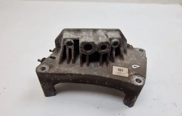 Fiat 500X Engine mounting bracket 55259803