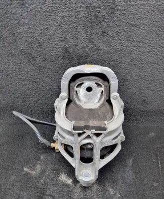 Audi A4 S4 B9 Engine mount bracket 4M0199372FF 4M0199372HC 782215147917