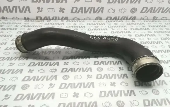 Volkswagen Touareg I Engine coolant pipe/hose