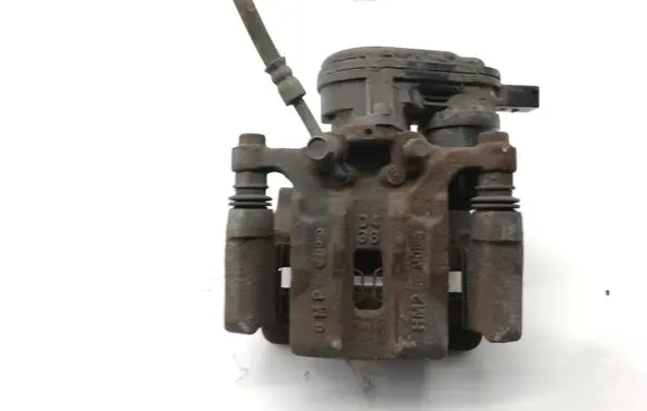 Hyundai Kona I Rear brake caliper A558237700