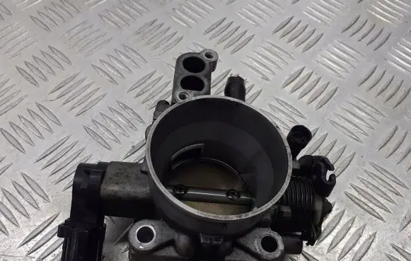 Hyundai Sonata Throttle body valve 35100-38340
