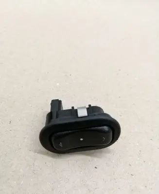 Opel Zafira A Electric window control switch 13363100