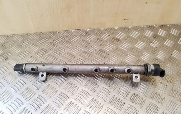 Mercedes-Benz A W169 Fuel main line pipe 0281002843 A6400702395001 A6110780449