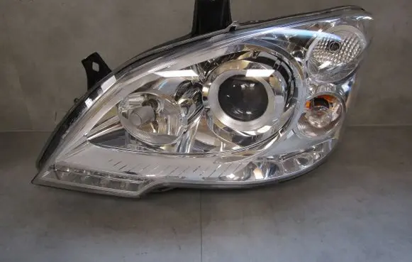 Mercedes-Benz Vito Viano W639 Headlight/headlamp A6398202861
