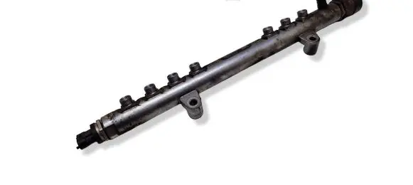 Volvo XC60 Fuel main line pipe 30777759