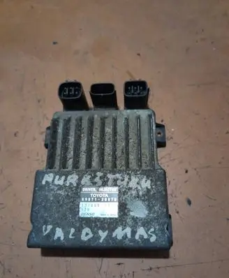 Toyota Avensis T250 Fuel injection control unit/module 8987120070 1310001371