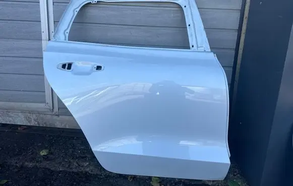 Volvo V60 Rear door