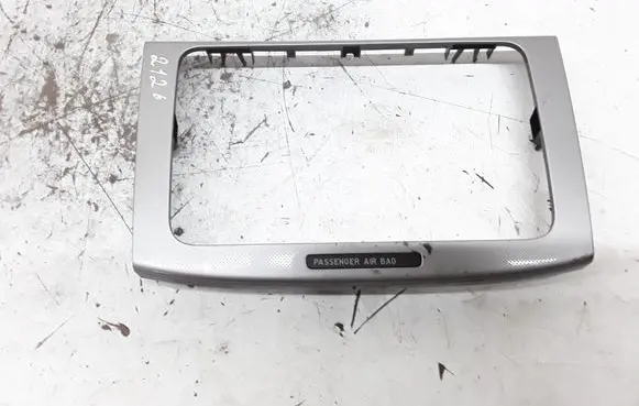 Radio/GPS head unit trim