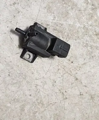 Toyota Avensis T250 Turbo solenoid valve 258600R010