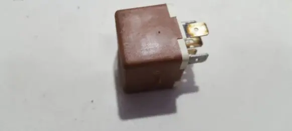 Renault Megane I Other relay 7700810929