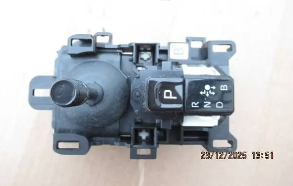 Toyota C-HR II Gear shifter/selector 23122025