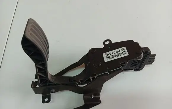 Citroen C8 Accelerator throttle pedal 1400838680