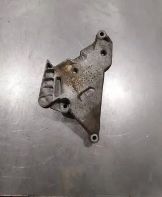 Volkswagen Caddy Engine mounting bracket 03G199207F