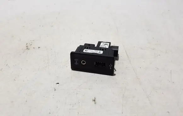 USB socket connector