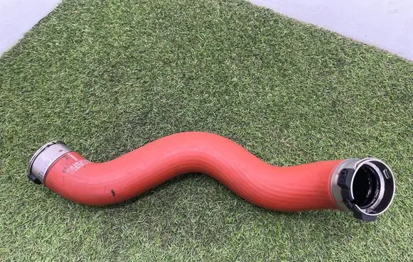 Mercedes-Benz B W246 W242 Intercooler hose/pipe A2465280982