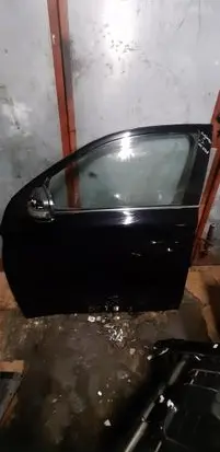 Mitsubishi Outlander Front door
